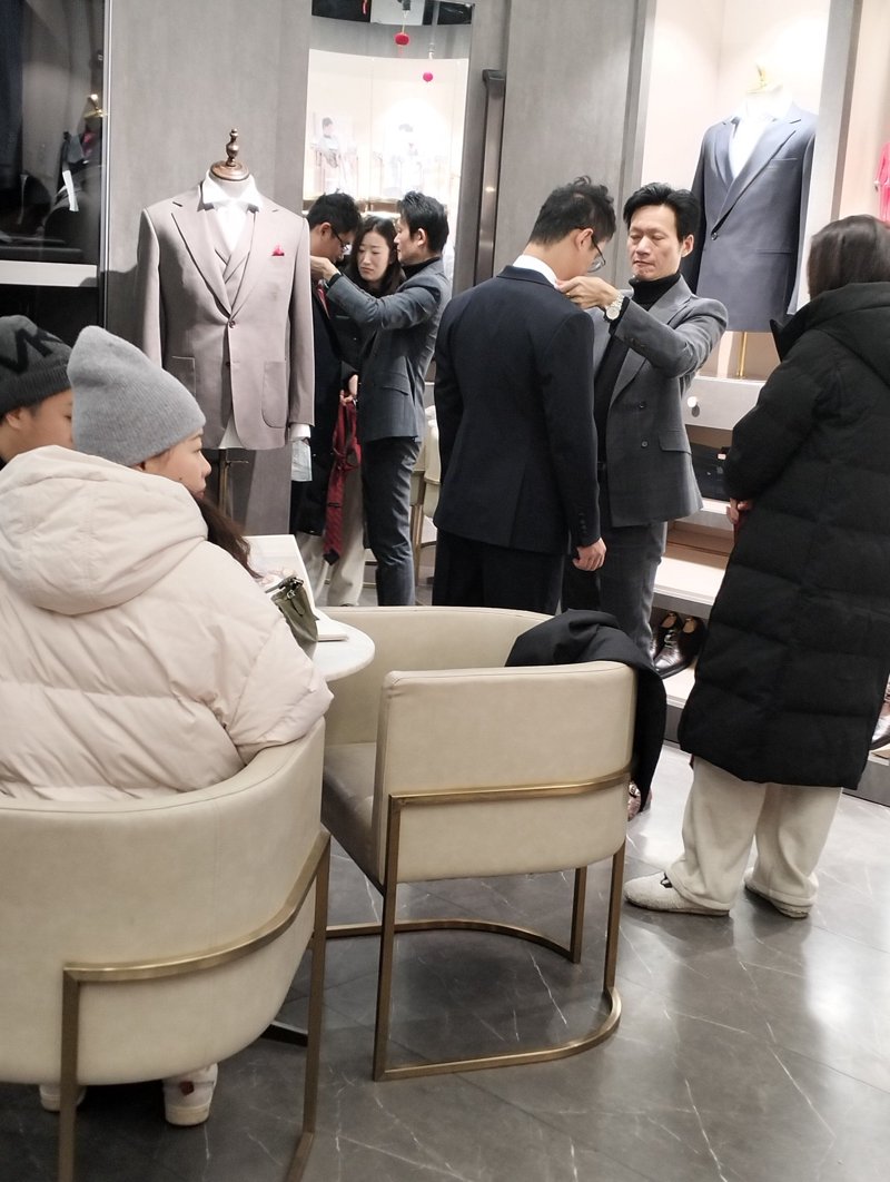 北京服装定制新趋势：传统与现代的碰撞